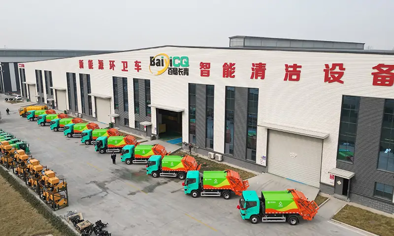百易長青純電動壓縮式垃圾車發貨濟南，賦能綠色環衛新發展